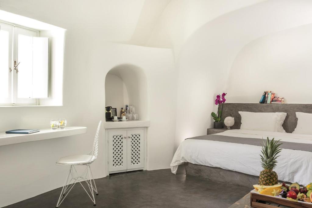 Andronis Boutique Hotel Santorini - Image 11