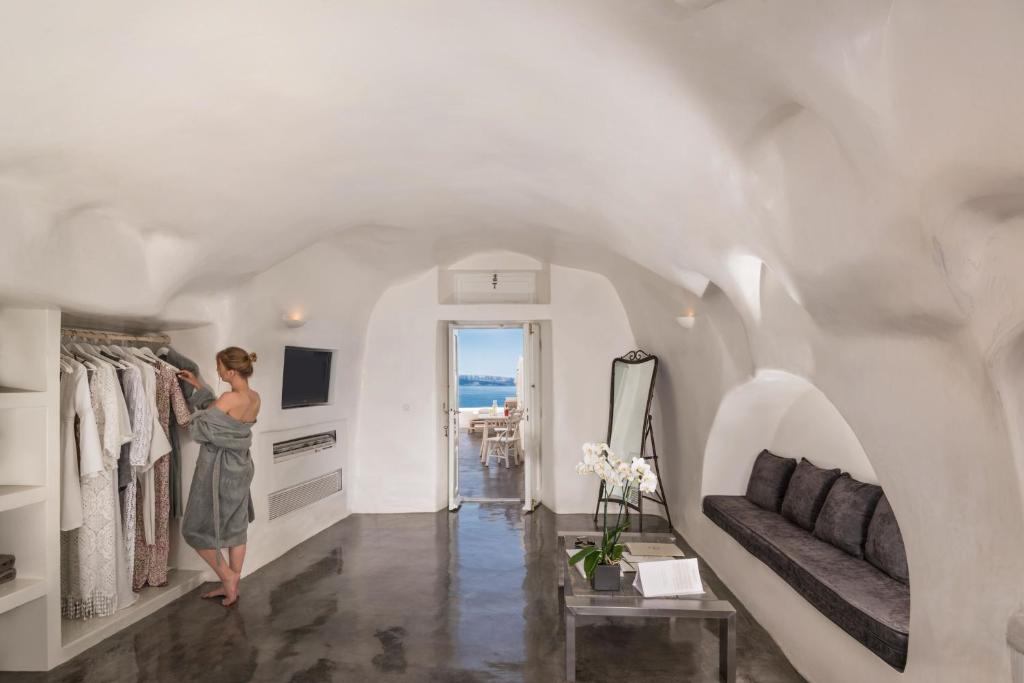 Andronis Boutique Hotel Santorini - Image 4